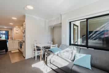 G04/17 Vialou Street, Hamilton Central