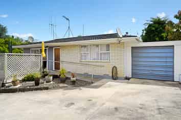 22 Sunnyhills Avenue, Glenview
