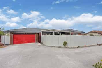 1/16 Parramatta Place, Botany Downs