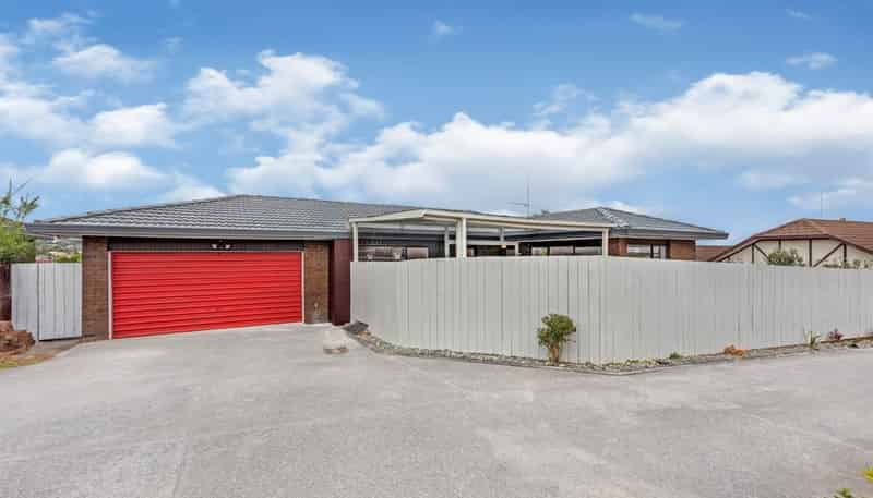 1/16 Parramatta Place, Botany Downs
