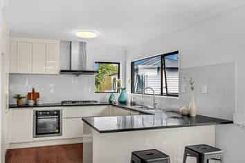 1/16 Parramatta Place, Botany Downs