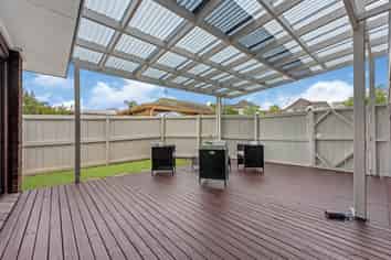 1/16 Parramatta Place, Botany Downs