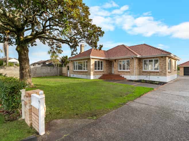 33 Dalethorpe Avenue, Fairfield