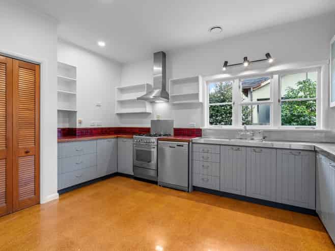 33 Dalethorpe Avenue, Fairfield