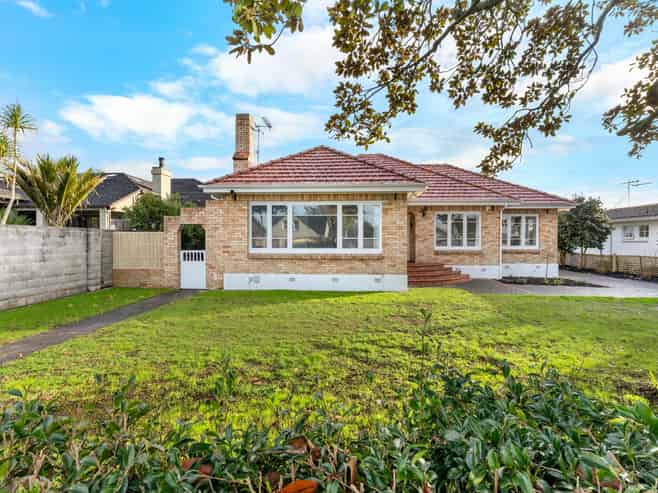 33 Dalethorpe Avenue, Fairfield
