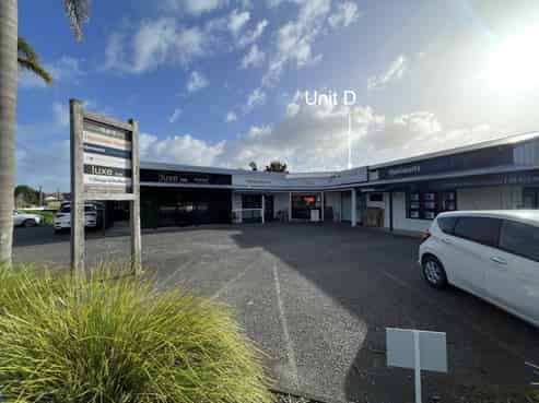 Main road position in Matakana