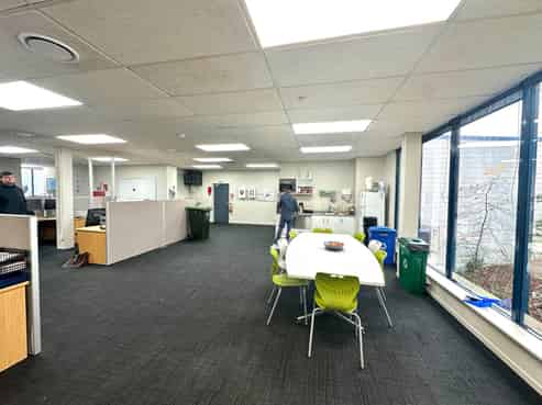 RARE ROSEDALE OFFICE - 15 CAR PARKS
