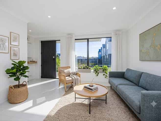 15 Paapaakiri Loop, Takanini