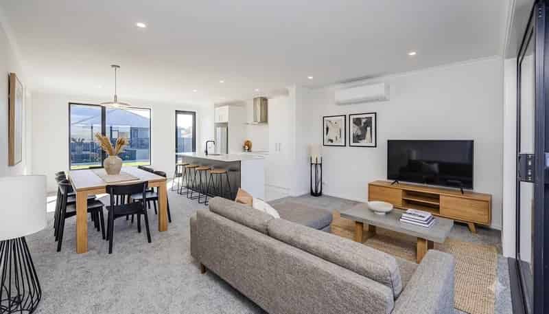 15 Paapaakiri Loop, Takanini