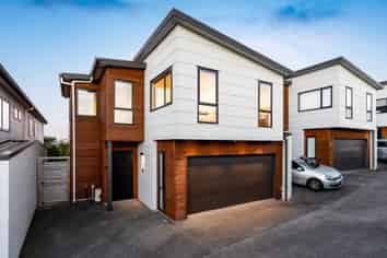 9 Coastview Lane, Long Bay