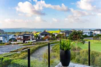 9 Coastview Lane, Long Bay
