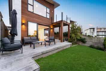 9 Coastview Lane, Long Bay