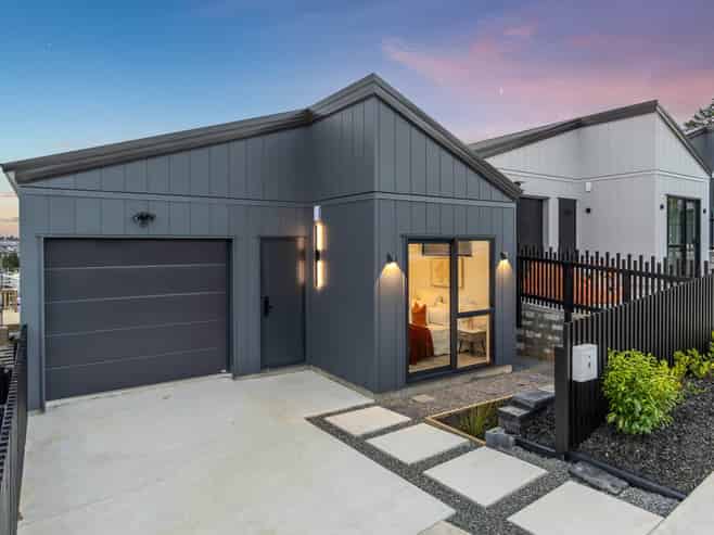 8 Moko Road, Orewa