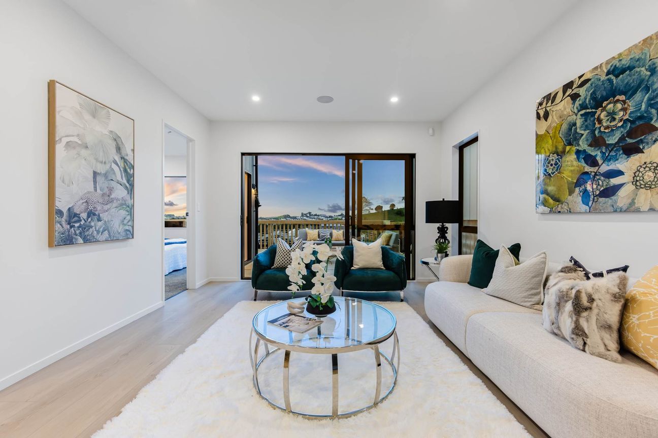 Elevated Single-Level Living with Stunning Outlook - Widok 6