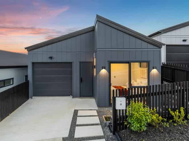 8 Moko Road, Orewa