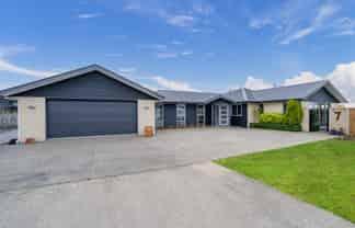 7 Somerset Lane, Rosedale