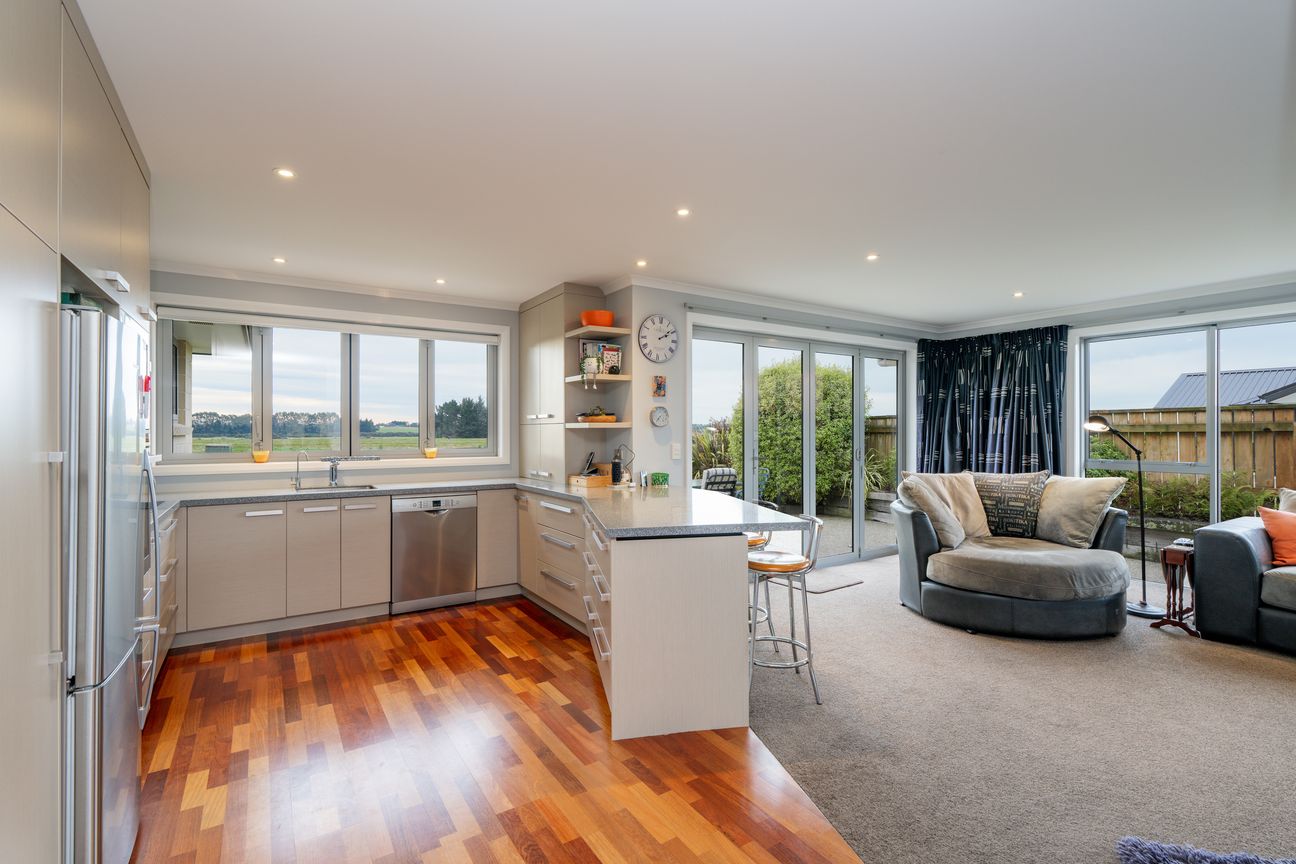 Clever Design Meets Practical Luxury in Rosedale – pohled 6