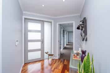 7 Somerset Lane, Rosedale