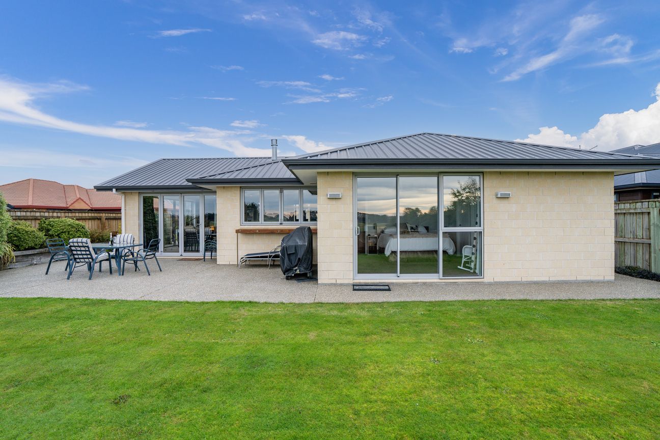 Clever Design Meets Practical Luxury in Rosedale – pohled 2