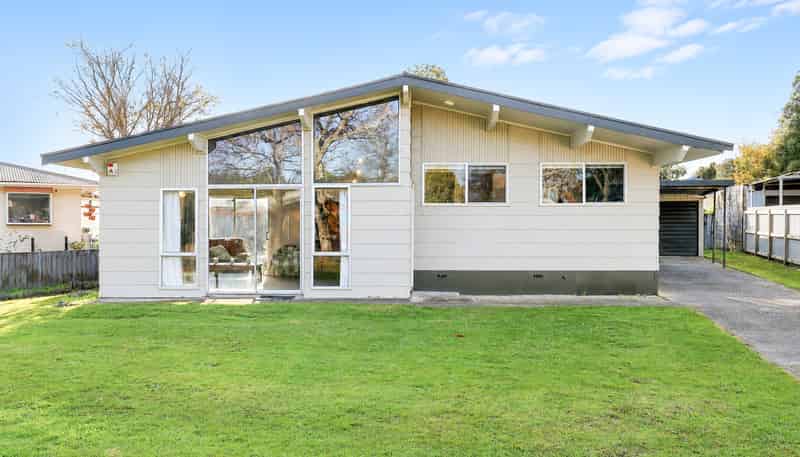 76 Oakfield Crescent, Pukete