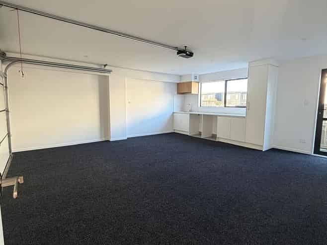 17 Walmer Road, Point Chevalier