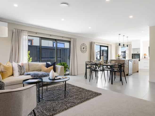 37 Earp Crescent, Chartwell