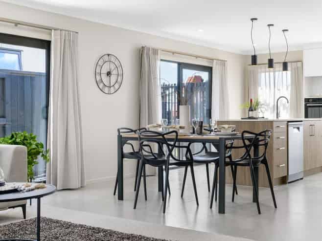37 Earp Crescent, Chartwell