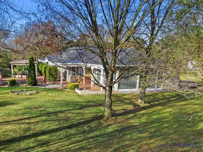 111 Telegraph Road, Burnham