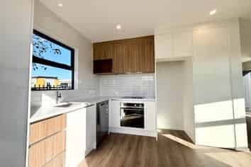 2A Moa Road, Point Chevalier