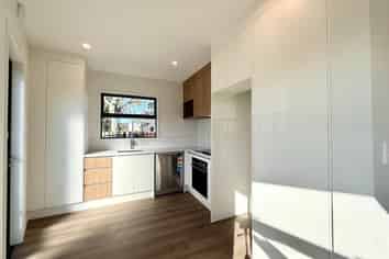 2A Moa Road, Point Chevalier