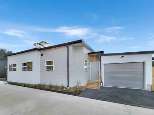 B/61 Westminster Street, Wainuiomata