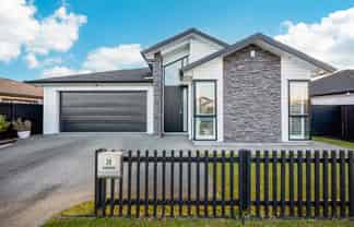 20 Houpuni Road, Milldale