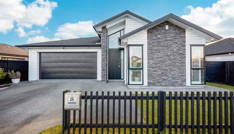 20 Houpuni Road, Milldale