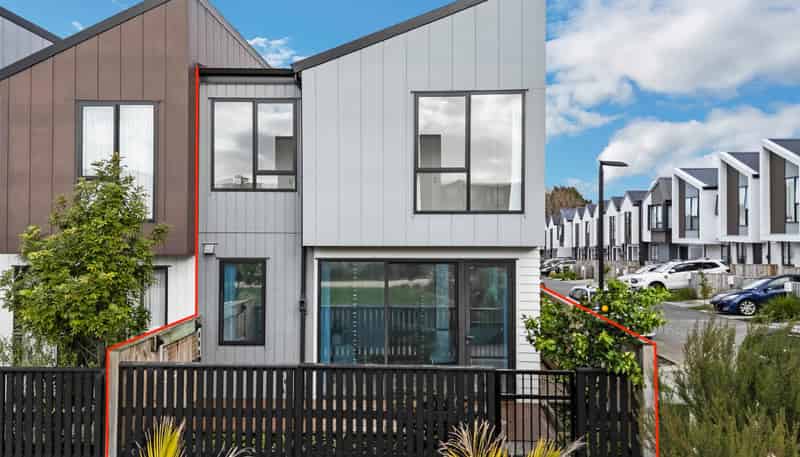 32 Waipuhinui Way, Wiri