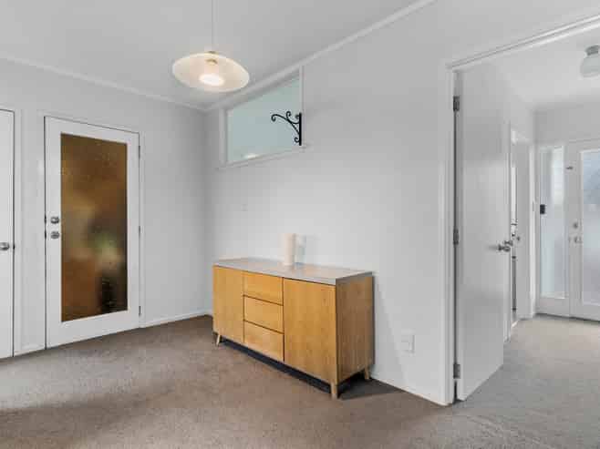2/16B Penney Avenue, Mount Roskill