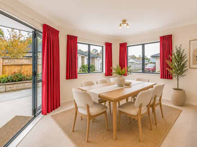 301b Fenton Street , Thames