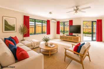 301b Fenton Street , Thames