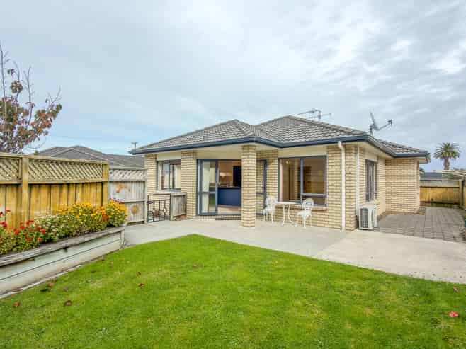 301b Fenton Street , Thames