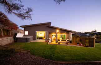 15 Lionel Place, Mapua