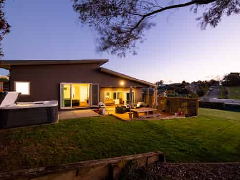 15 Lionel Place, Mapua