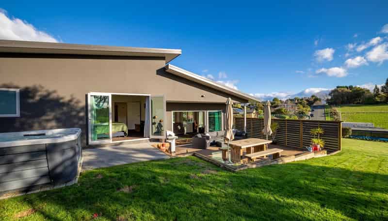 15 Lionel Place, Mapua
