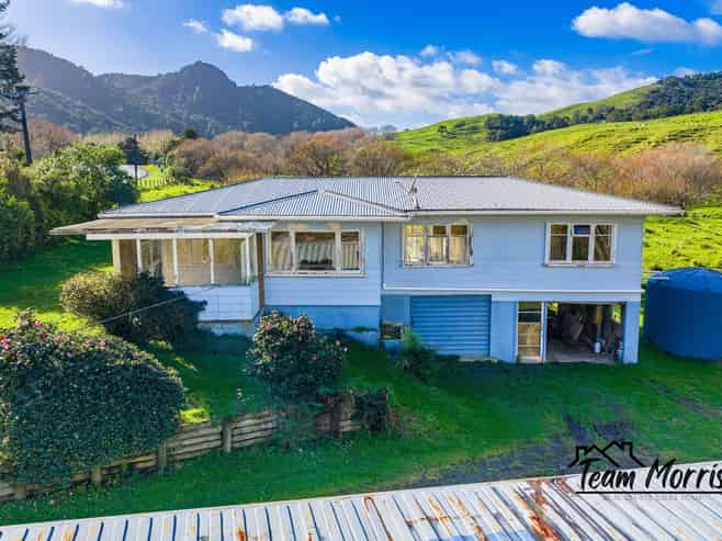 2416 State Highway 1, Brynderwyn