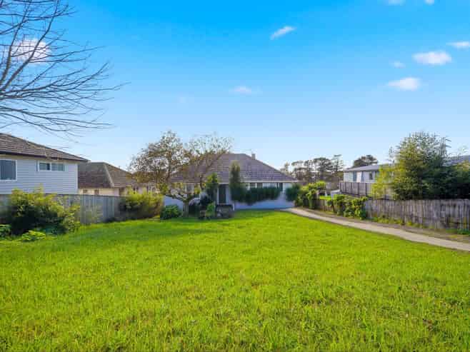 16 Morrie Laing Avenue, Mount Roskill
