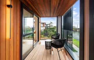 2B Rangitoto Terrace, Milford