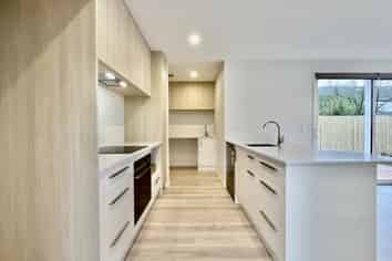 98D Geraldine Street, Edgeware