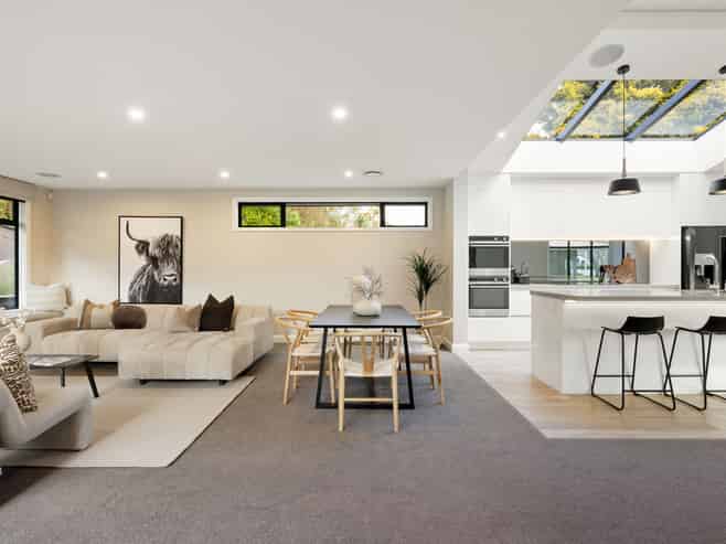 930A River Road, Queenwood