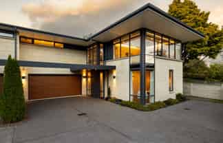 930A River Road, Queenwood