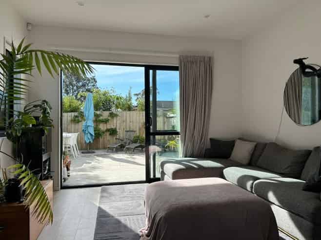 Auckland - Address withheld