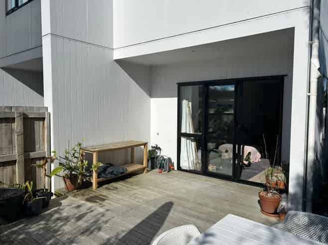 Auckland - Address withheld
