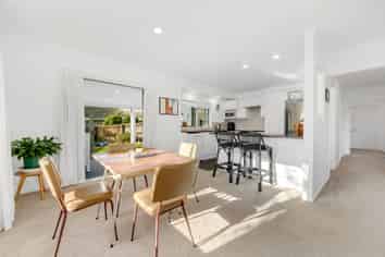 2/18 Mission View Drive, Northpark